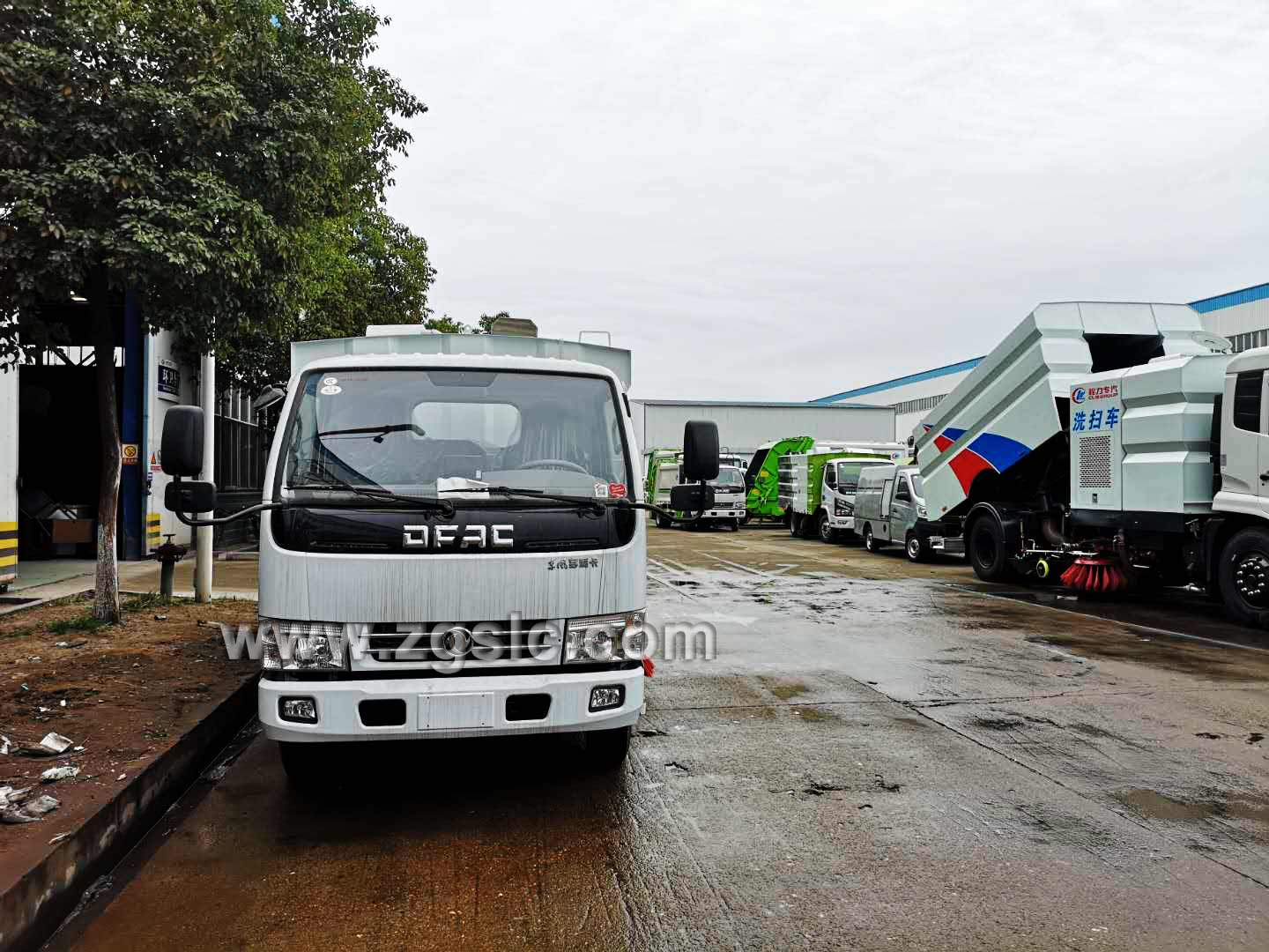 程力集團(tuán)東風(fēng)小多利卡掃路車